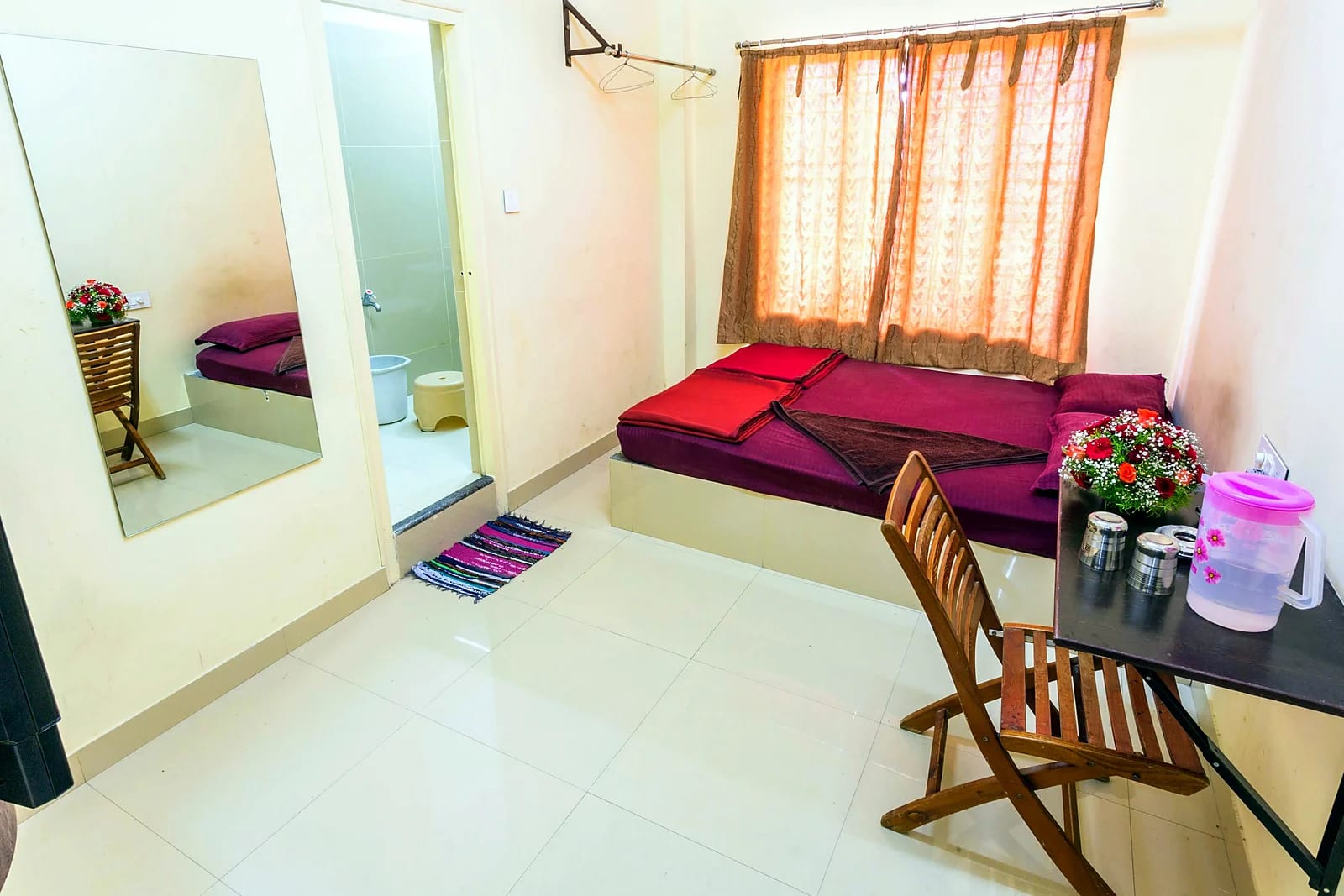 Nisarga Inn Tinfactory — Room