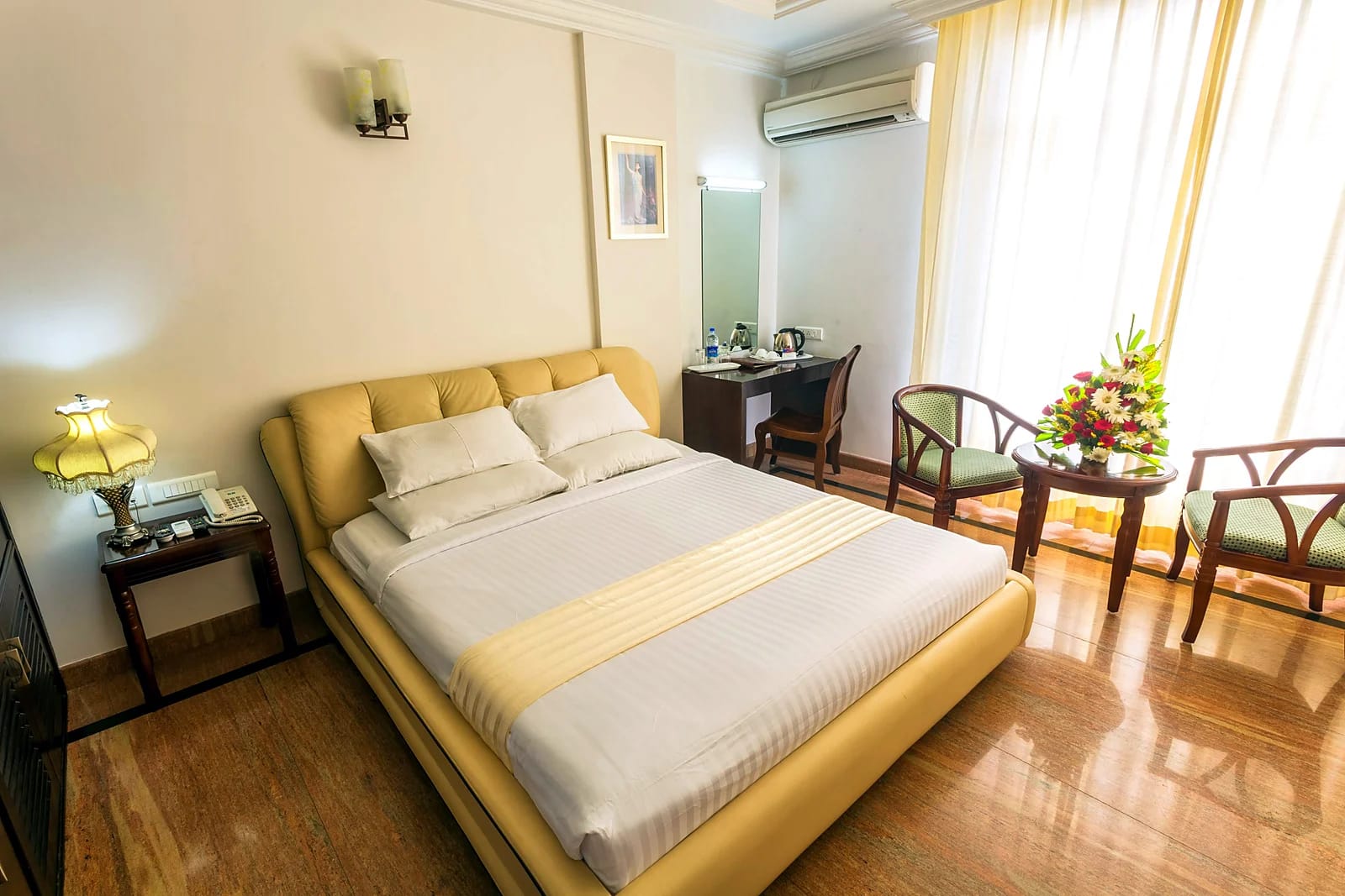 KR Inn Krishnarajapuram — Super Deluxe room, king bed